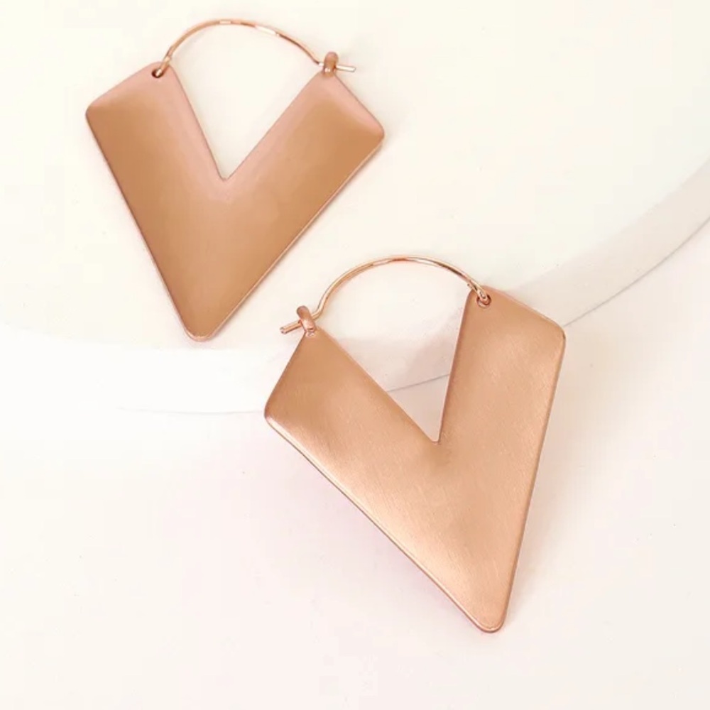 Lulu’s Melodious Moves Brushed Rose Gold Earrings